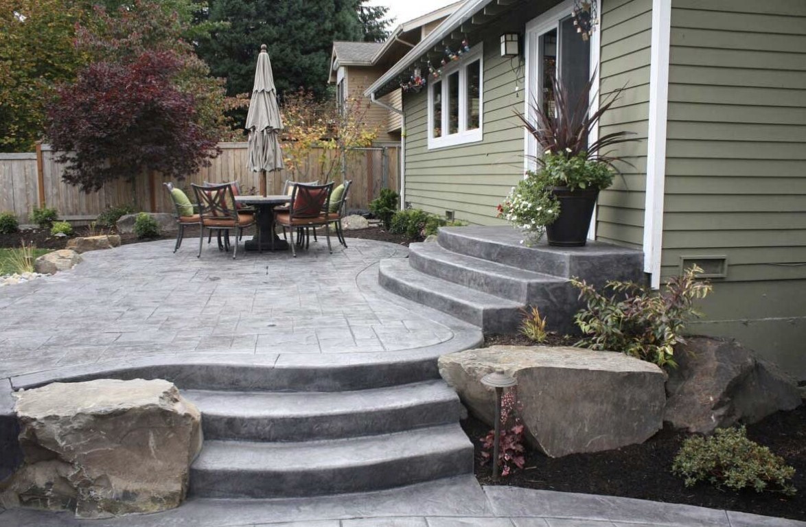 Custom concrete steps and stairs installation in Morro Bay, California
